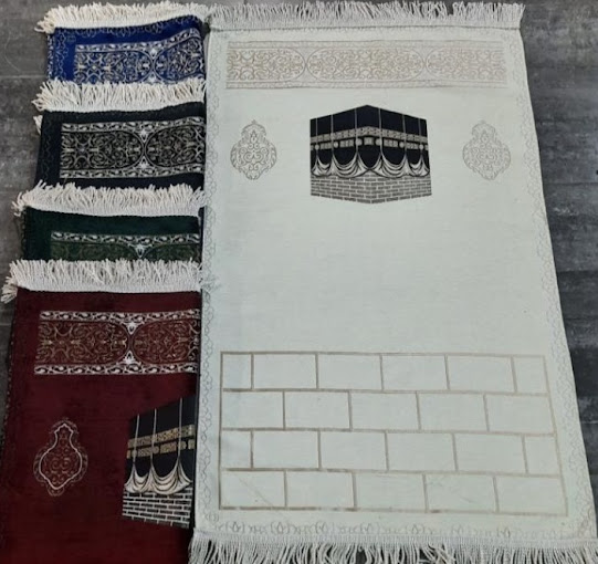 Kabe Desenli Lüks Seccade Modelleri