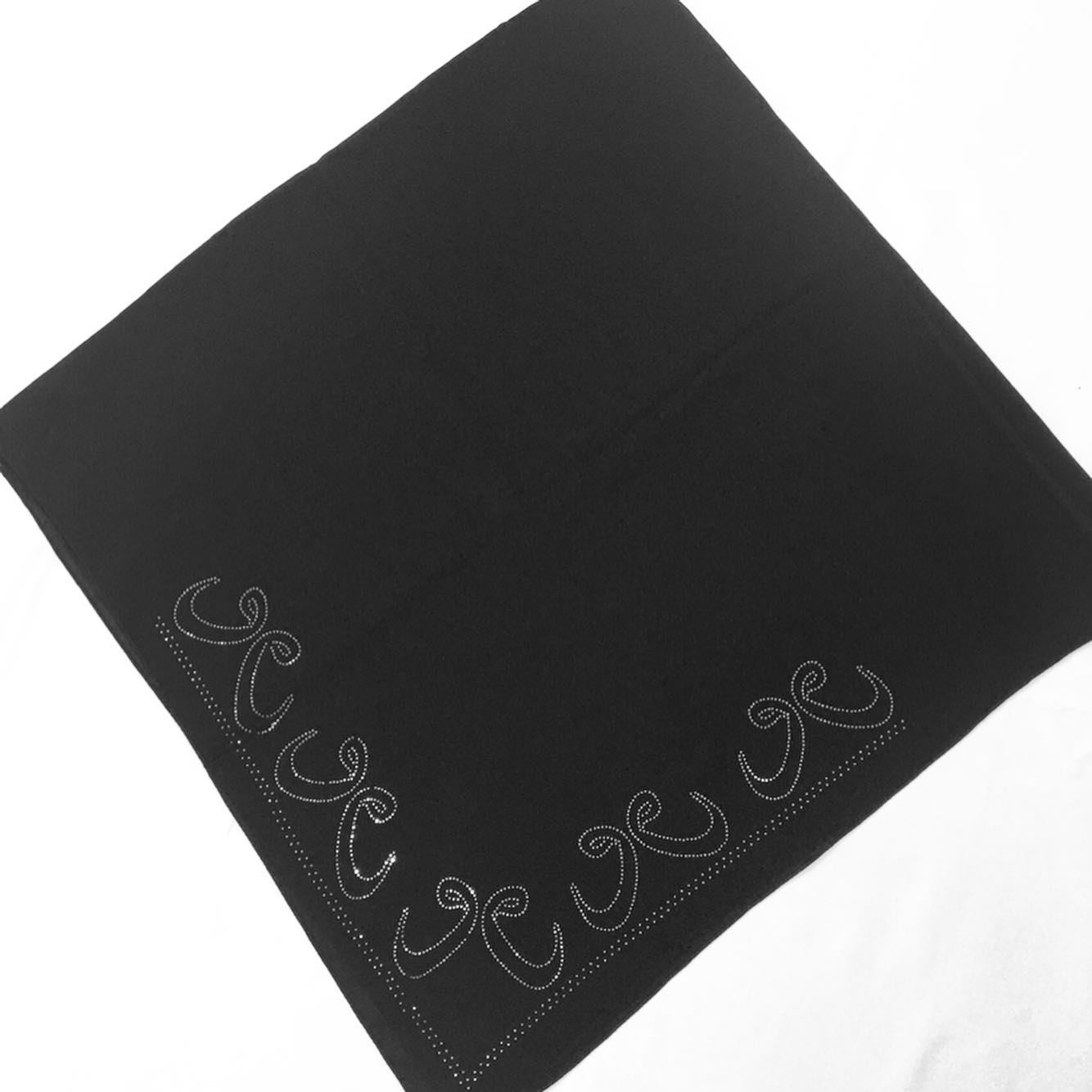 Vav Desenli Namaz Başörtüsü